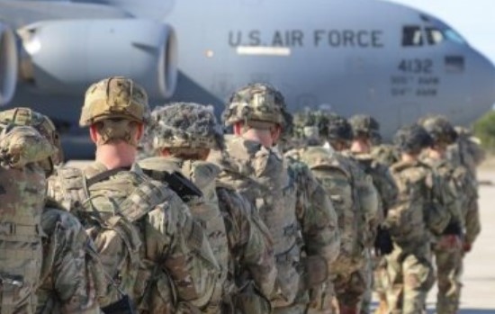 Над 100 американски военни вече пристигнаха в Румъния за да